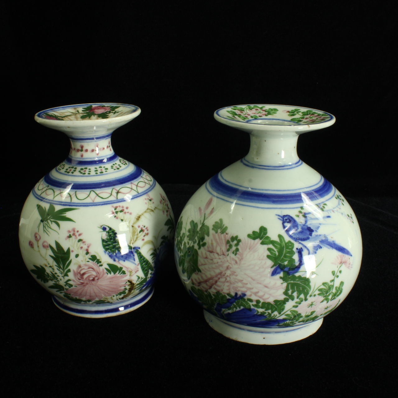 Pair of Qing Dynasty Bottle Vases